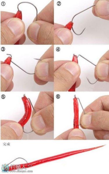 钓鱼如何把饵料挂到勾上